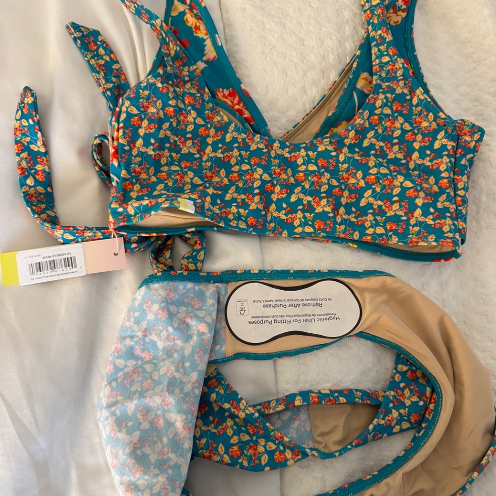 Summersalt Bikini Top and Bottom Size 4 - Picture 3 of 3